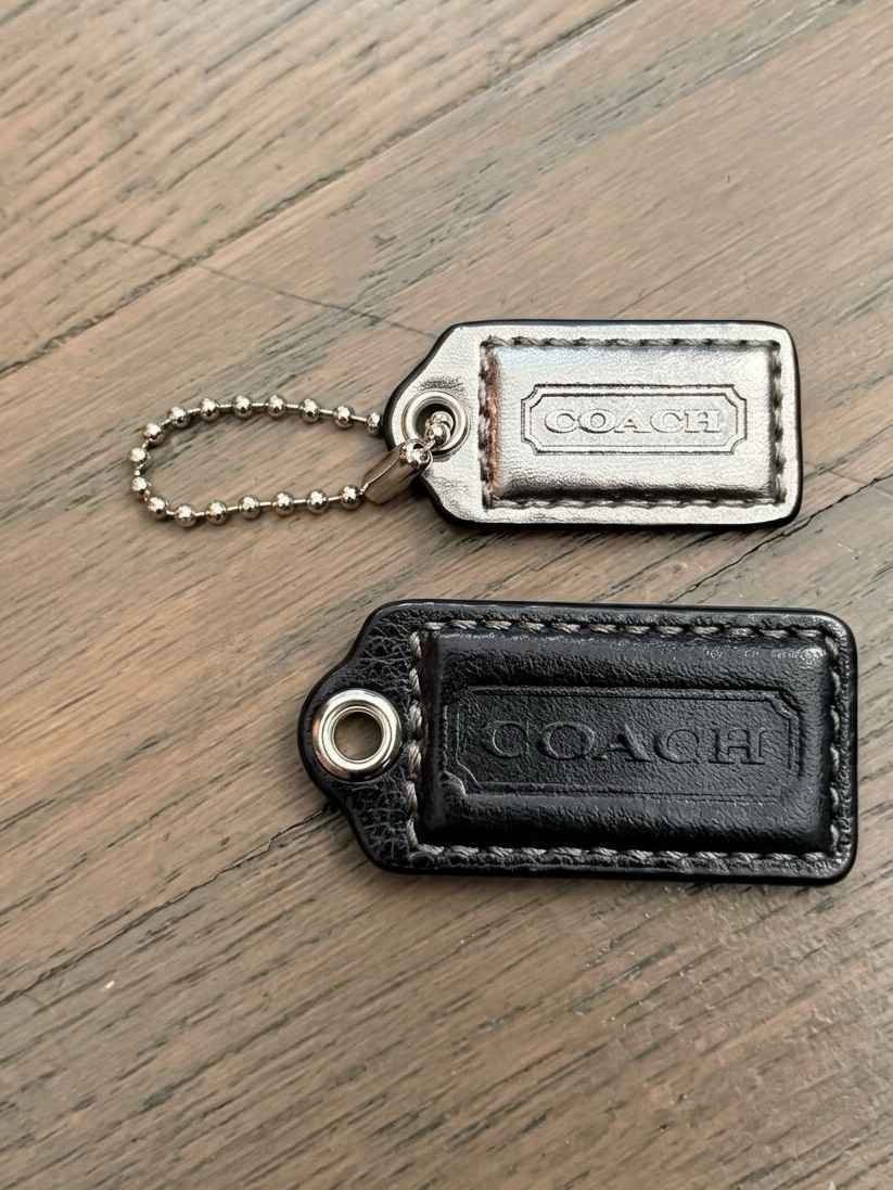 Preowned Coach Leather Black And Silver Hangtags